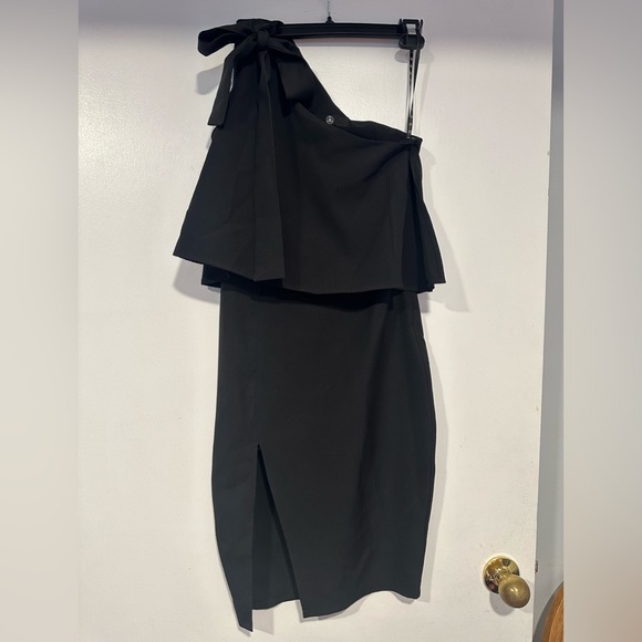 Missguided asymmetrical dress - Picture 1 of 1